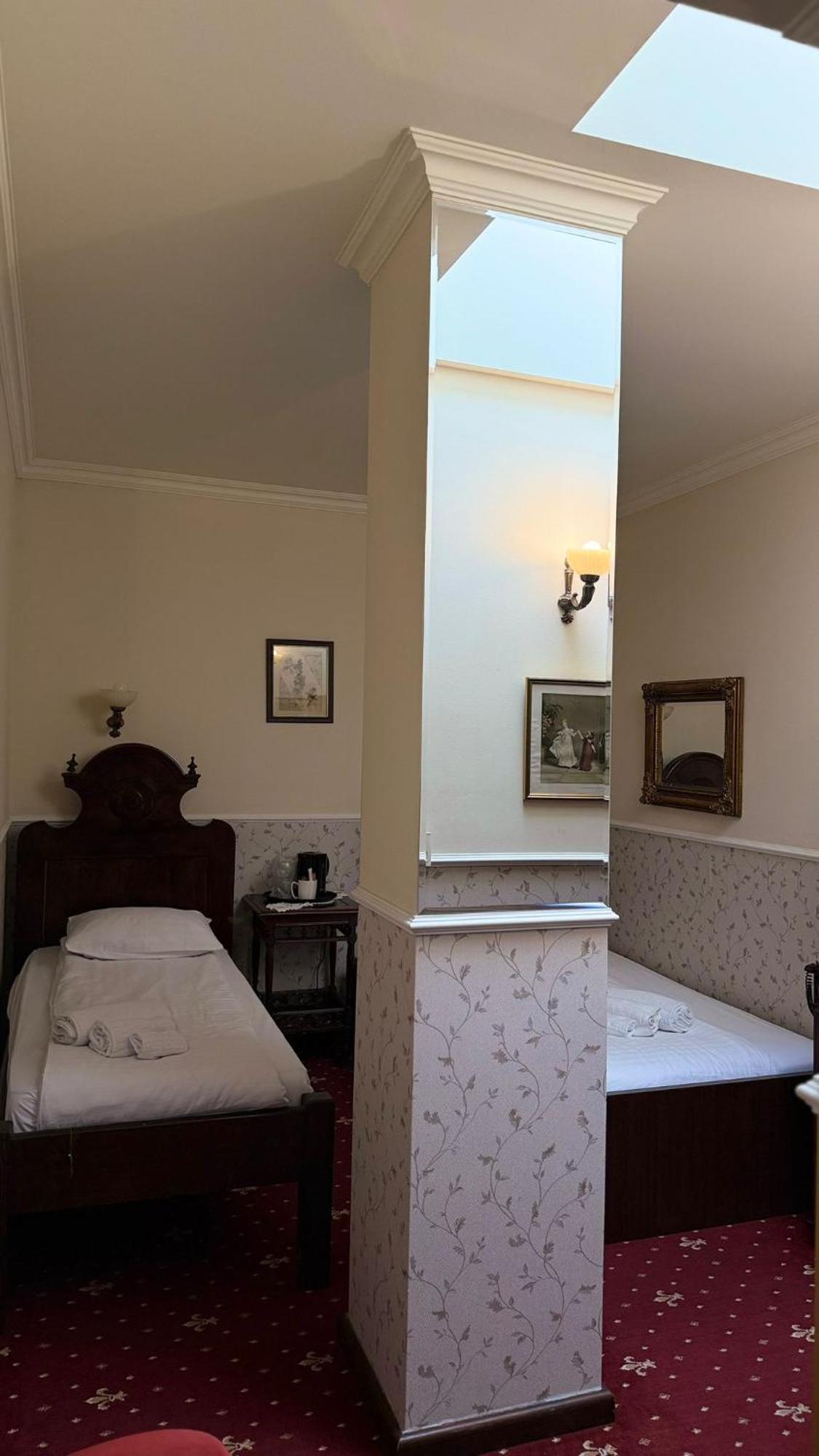 Casa Del Sole Boutique Hotel Тимишоара Стая снимка